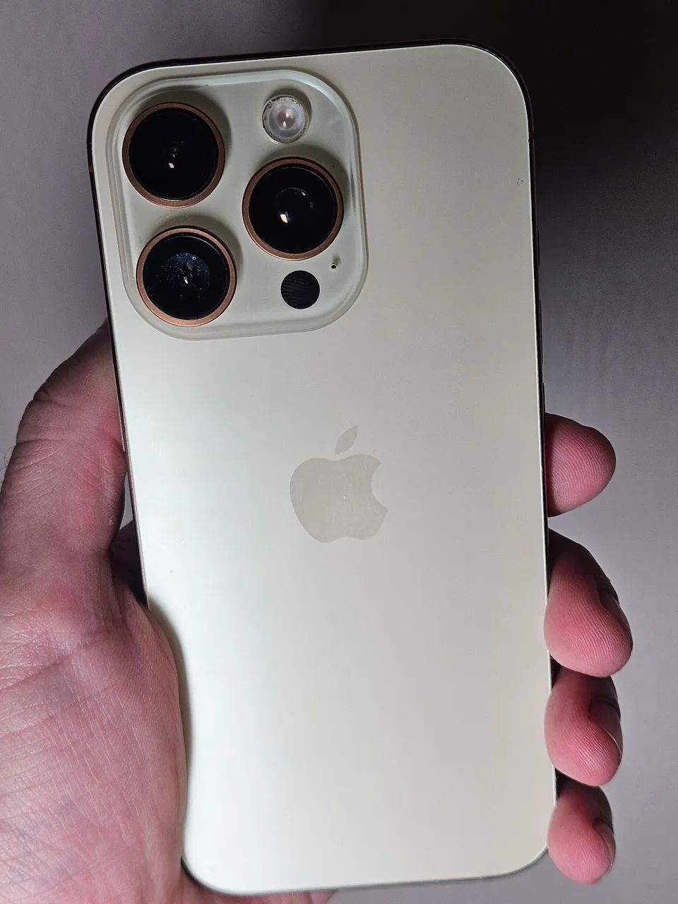 Iphone 16 pro - Foto 3