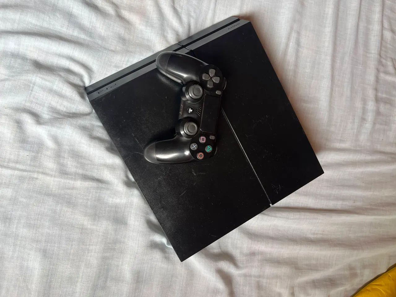 Ps4 com alguns jogos no hd - Foto 3