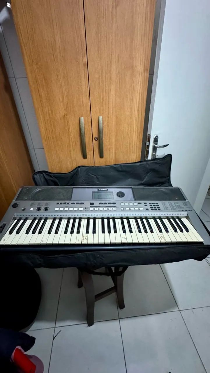 YAMAHA PSR - E443  - Foto 4
