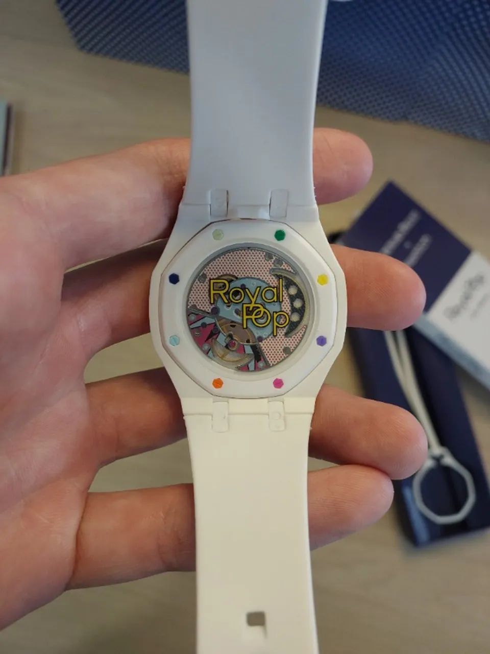 Relógio Swatch x AP Royal Pop Huit Blanc - Foto 3