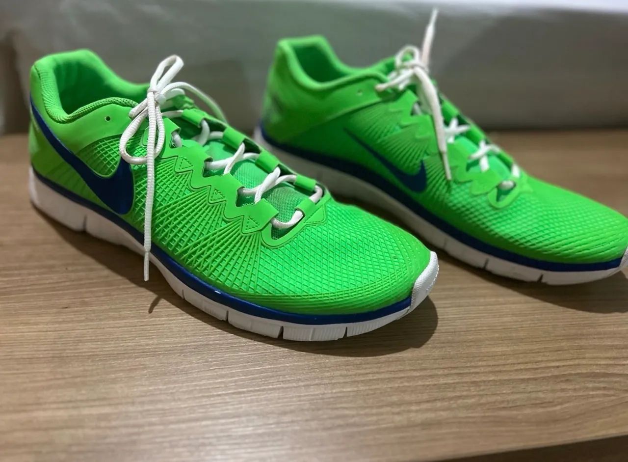 Tênis Nike tamanho 50
