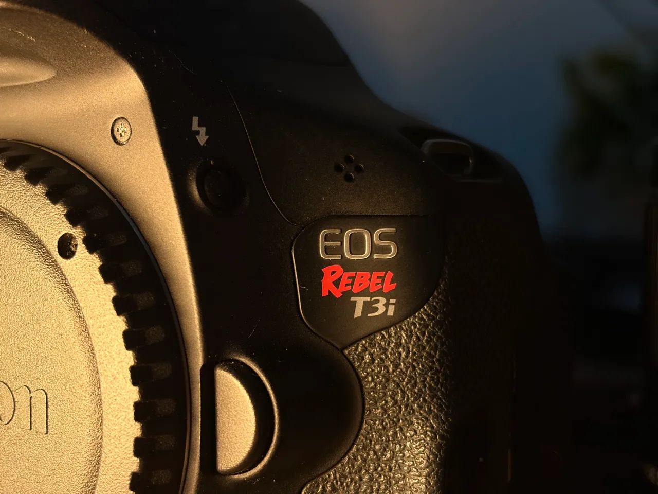 CANON T3i