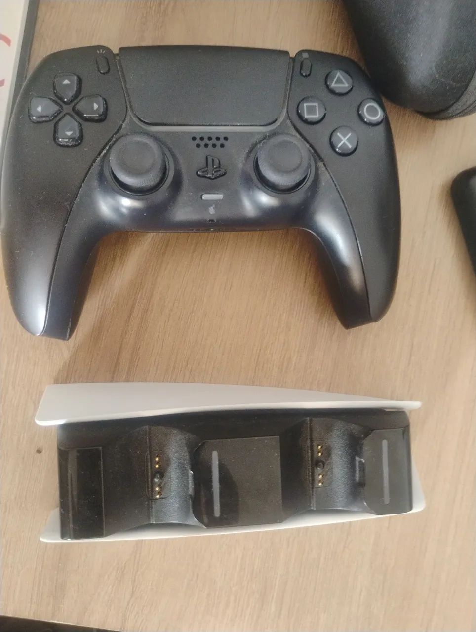 Controle BLACK PS5 original + base de carregamento  - Foto 2