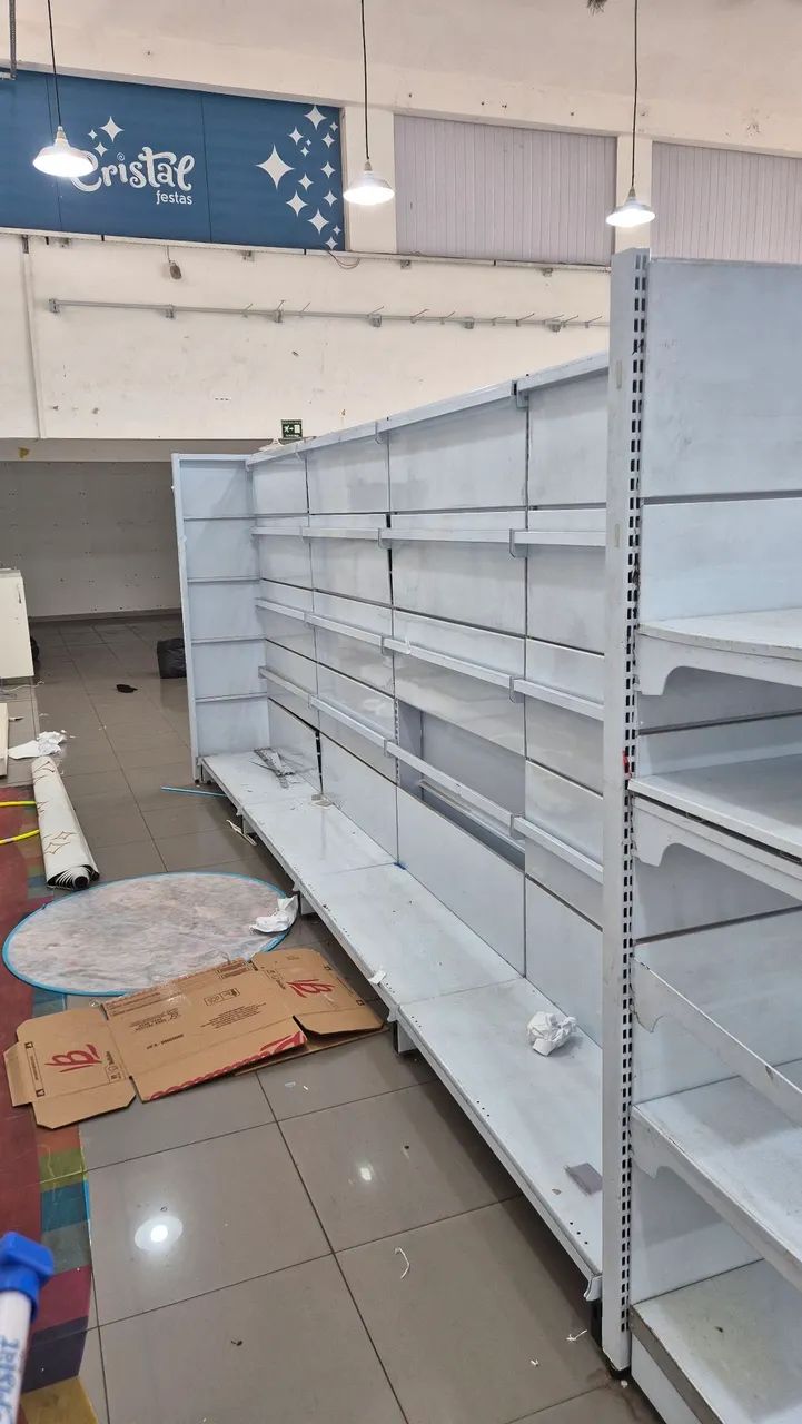 Gôndolas usada - Foto 3