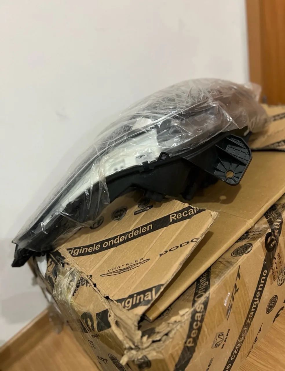 FAROL DIANTEIRO FIAT ARGO - Foto 4