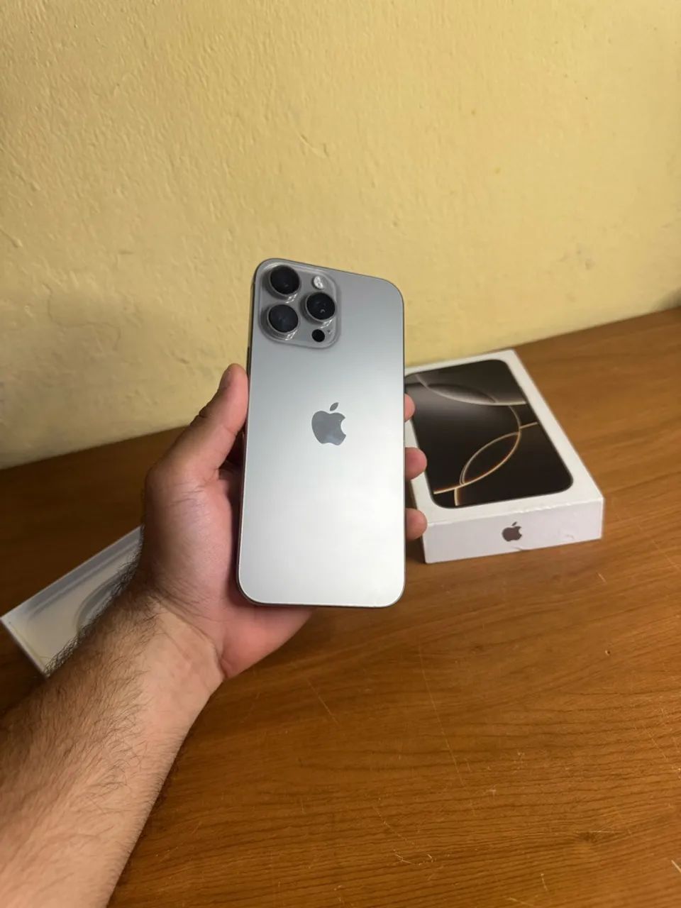 Iphone 16 pro max - bateria 91 % - TROCO/ PARCELO - Foto 3