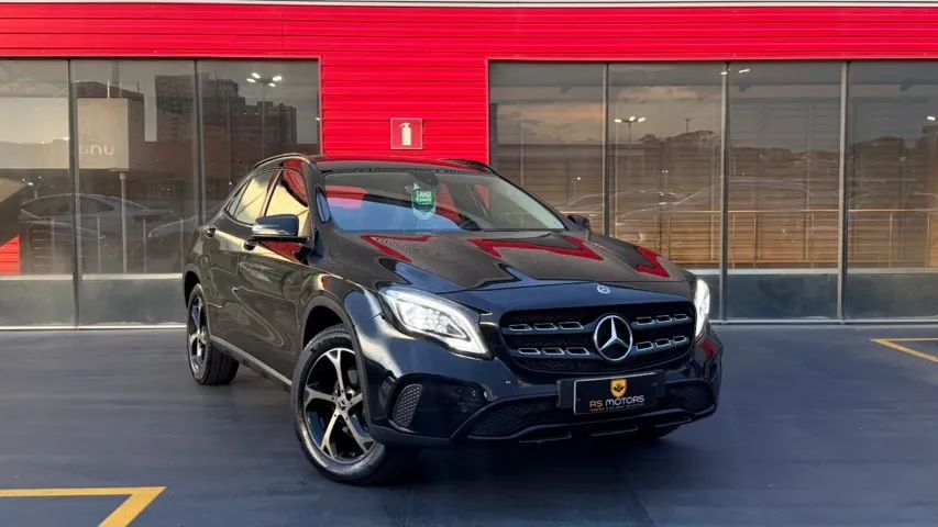 Mercedes-Benz GLA 200 Adv. 1.6/1.6 TB 16V Flex Aut. 2018
