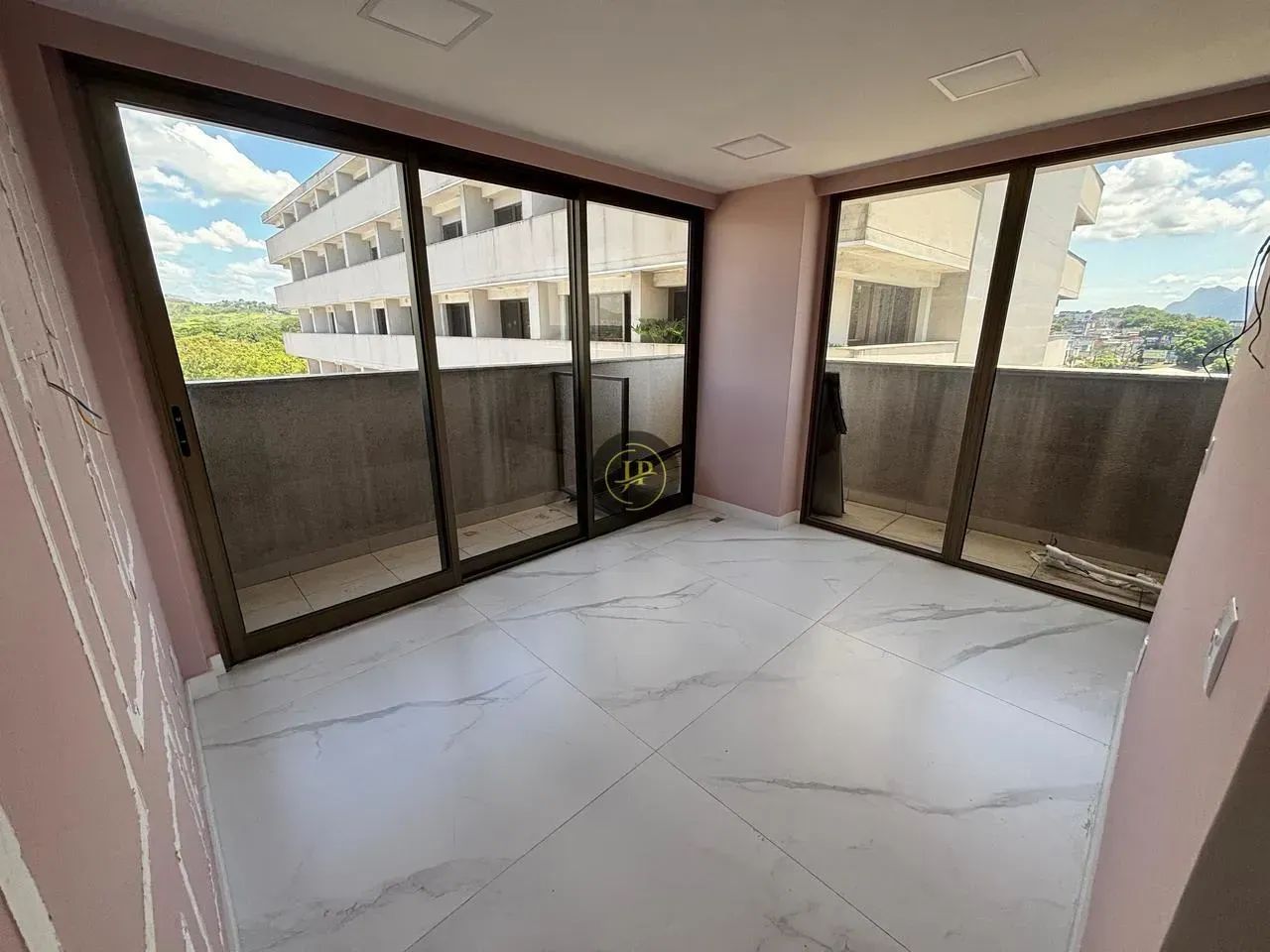SALA COMERCIAL 45M² C/ GARAGEM COM LOCALIZAÇÃO PRIVILEGIADA EM MATA DA PRAIA - Foto 5