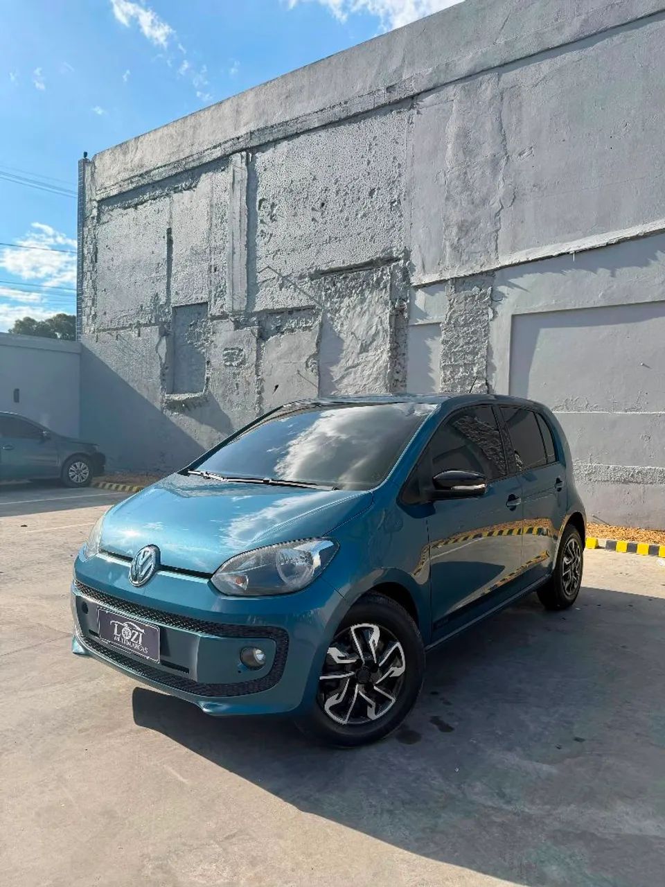 Volkswagen Up! RUN I Motion 1.0 Total Flex 12V 5P 2017