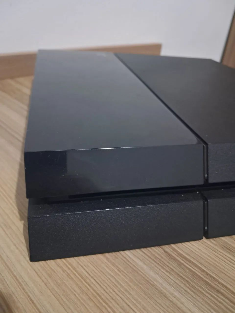 Ps4 com 2 controles e 9 jogos mídia digital. - Foto 3