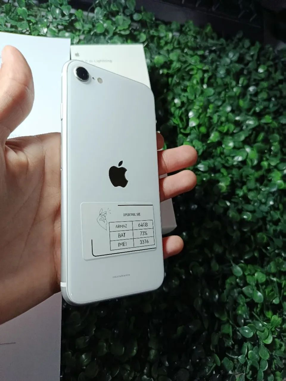 iPhone SE 2ª geração 64 GB na garantia  - Foto 2