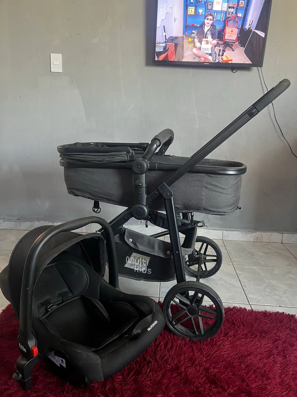 Carrinho de bebê  + bebê conforto  - Foto 2