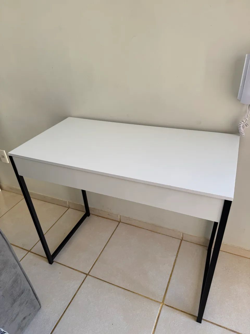 Mesa de escrivaninha/ estudo/ computador NOVA 