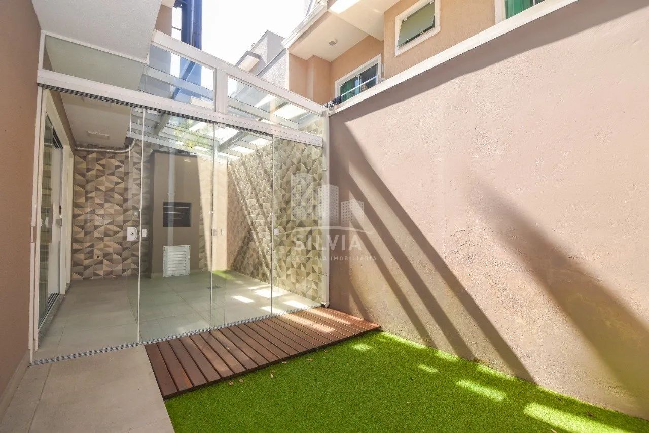 Excelente Sobrado Triplex com 3 Quartos em Condomínio Fechado! - Foto 3