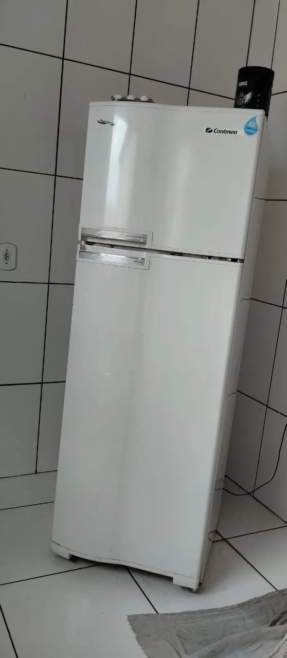 Vendo geladeira 