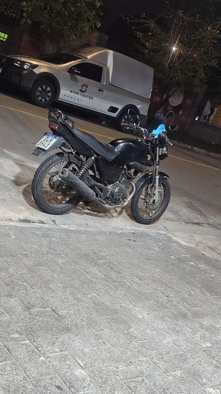 YBR 125  - Foto 5