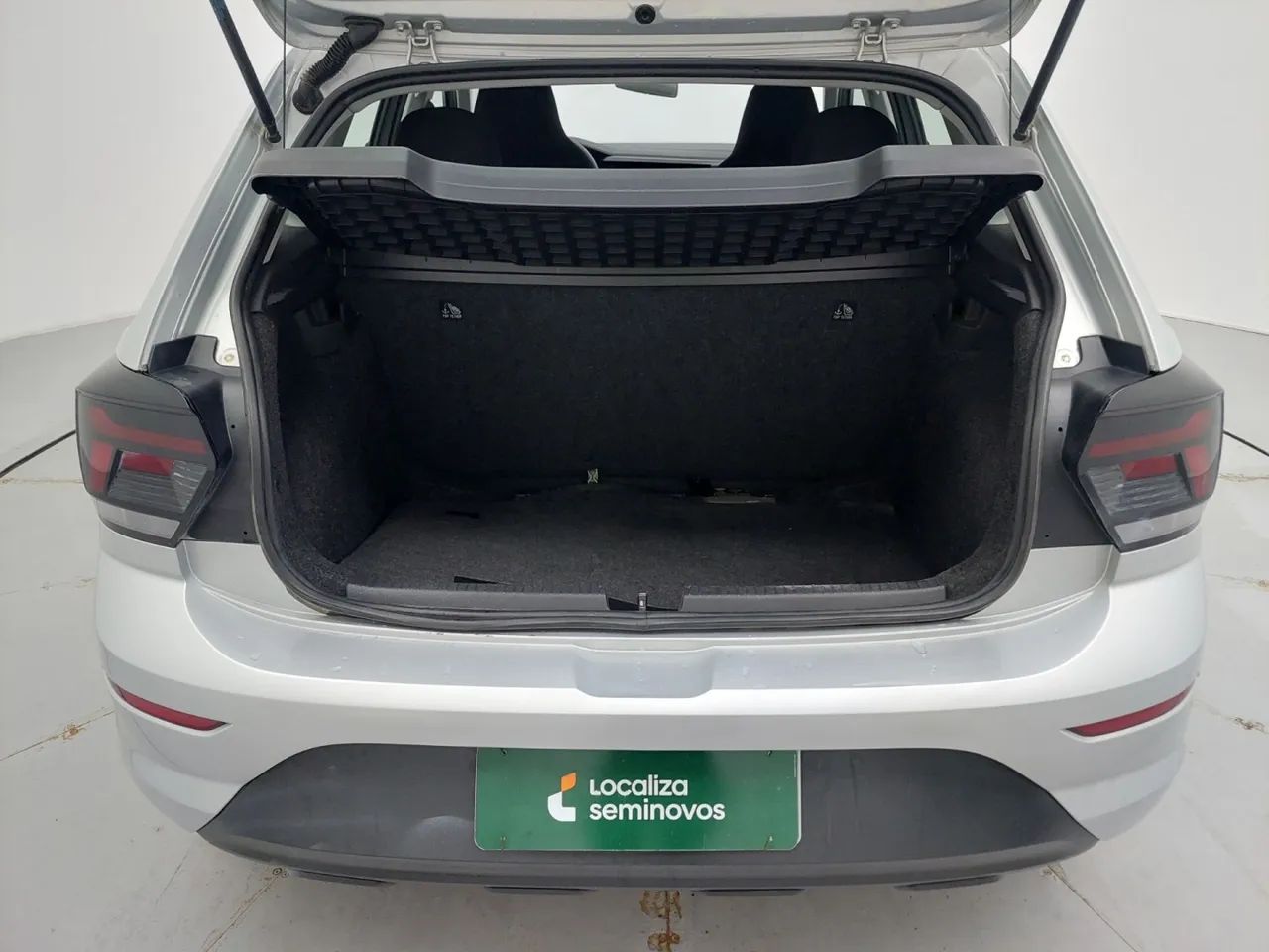 Volkswagen Polo Track 1.0 Flex 12V 5p, foto 9 de 18