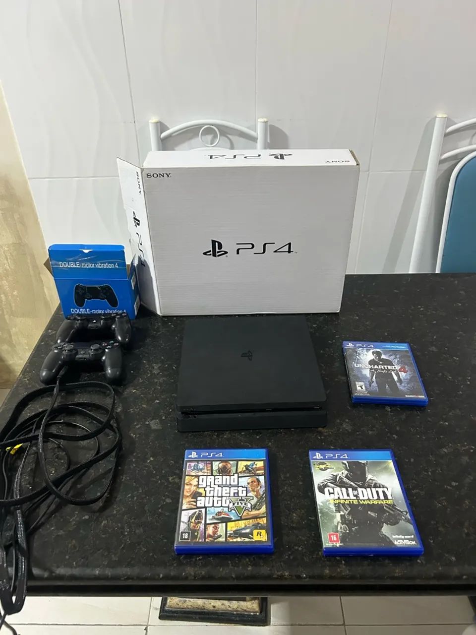 Ps4 slim em estado de zero !!