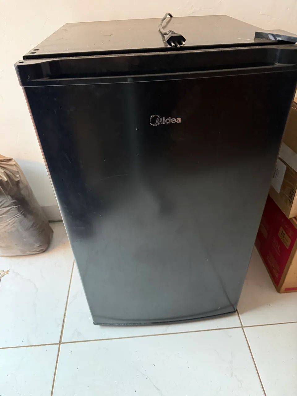 Frigobar Black 124 Litros Mrc12b Midea 220v