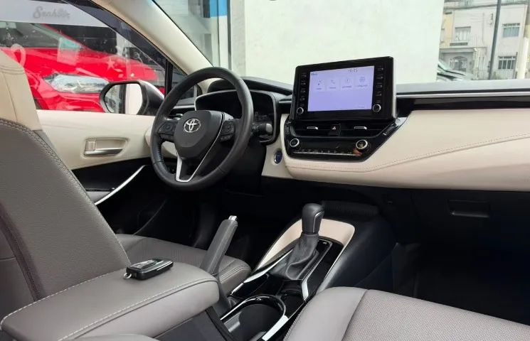 Toyota Corolla Altis Prem. Hybrid 1.8 Flex AUT, foto 8 de 20