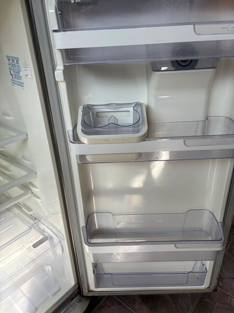 Geladeira Electrolux 220v - Foto 4