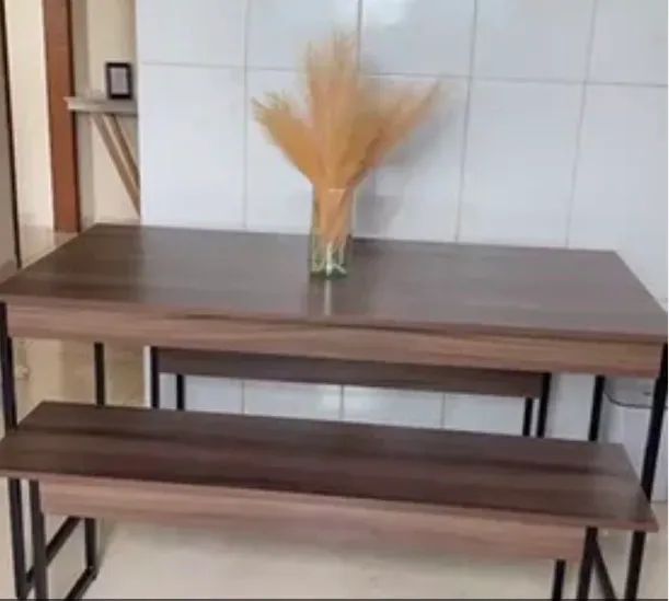 Mesa e 2 bancos64985861227522122