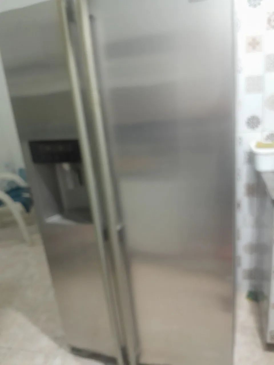 Vendo uma geladeira 