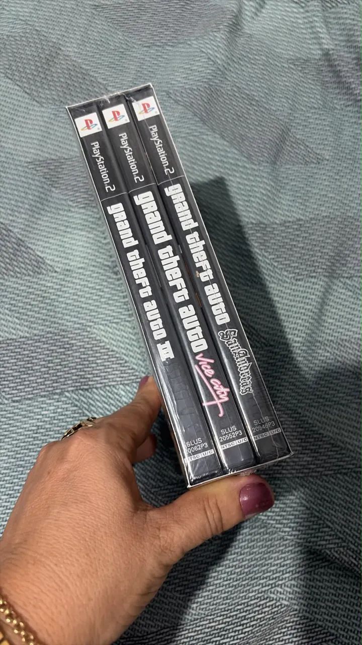 GTA Trilogy Lacrado - Ps2 - Foto 2