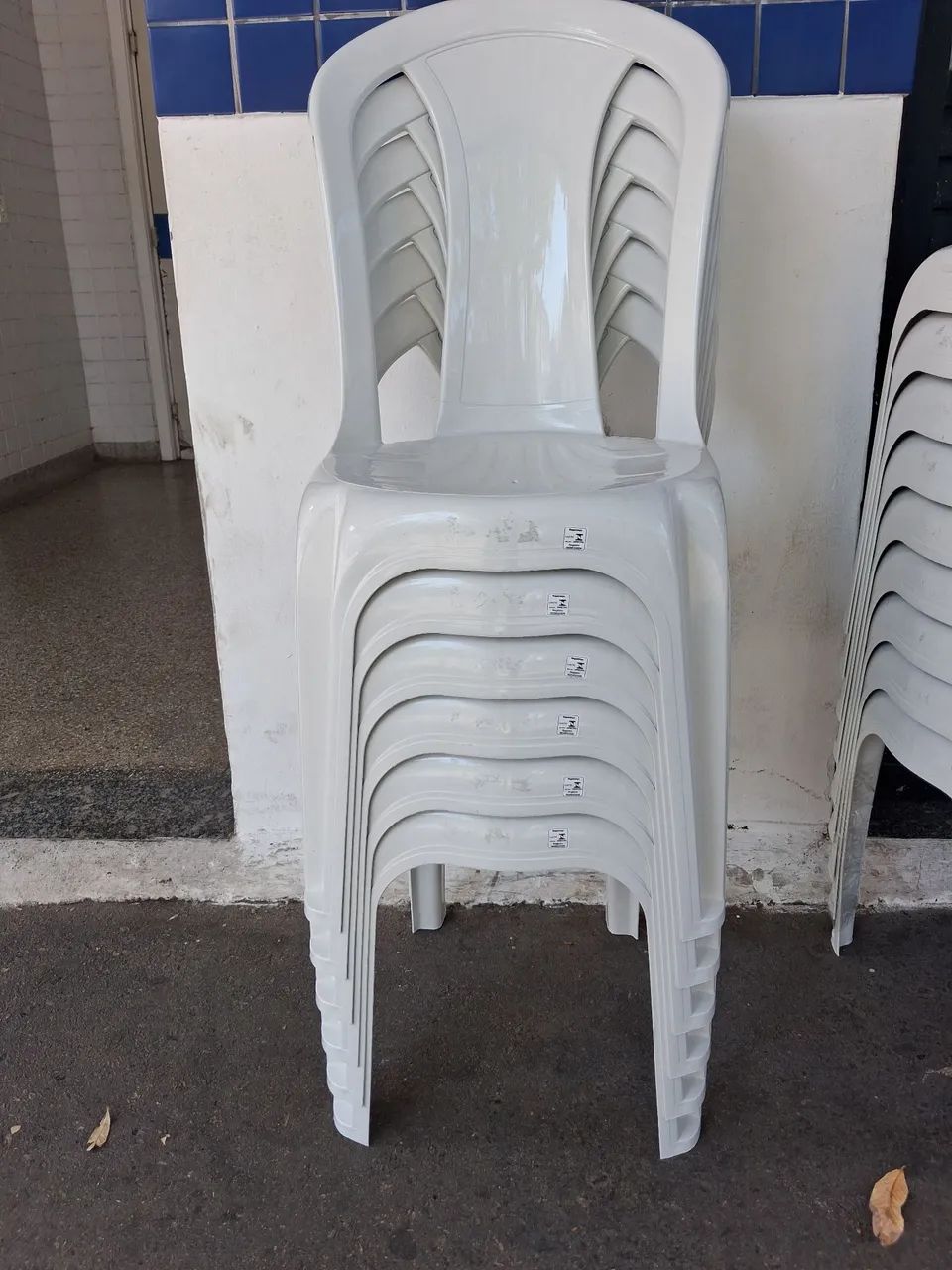 Cadeiras plasticas  - Foto 2