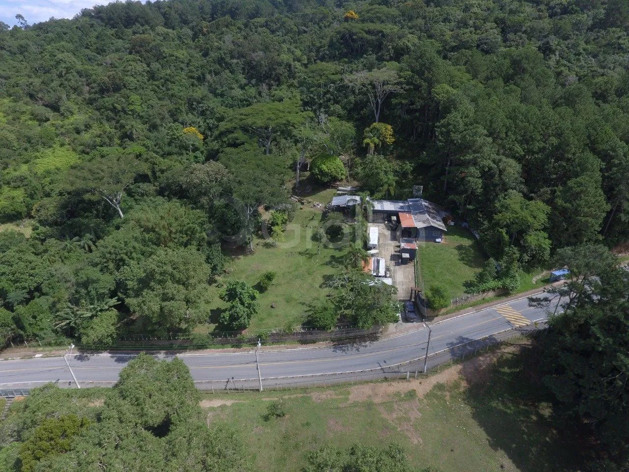 Terreno de 33.237 m² em Santo Antônio de Lisboa
