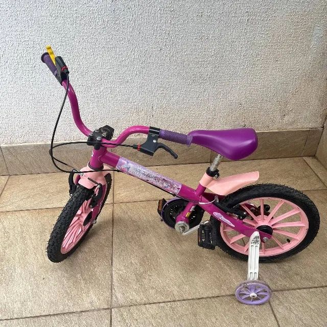Vendo excelente bicicleta infantil - Foto 4