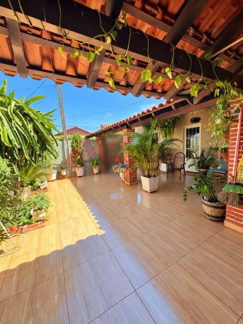 Casa com 2 Dormitórios e Salão Comercial - Foto 2