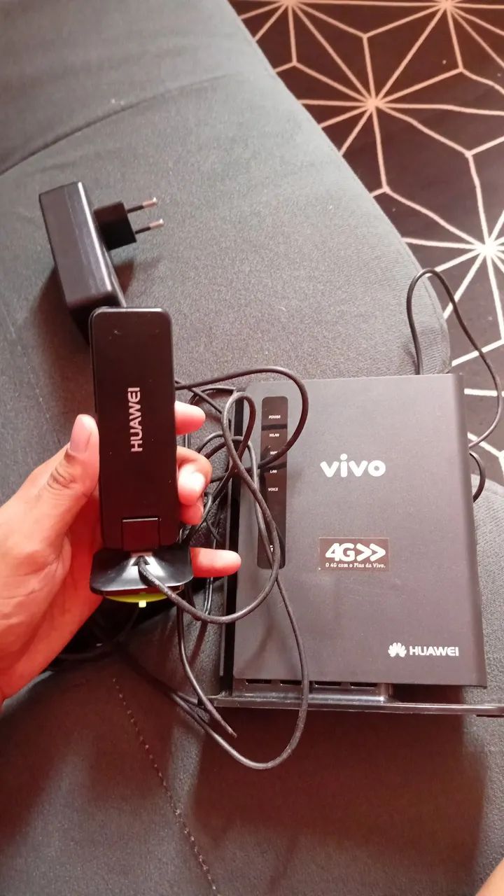 modem roteador Wi-Fi 4G Huawei E5172 - Foto 2
