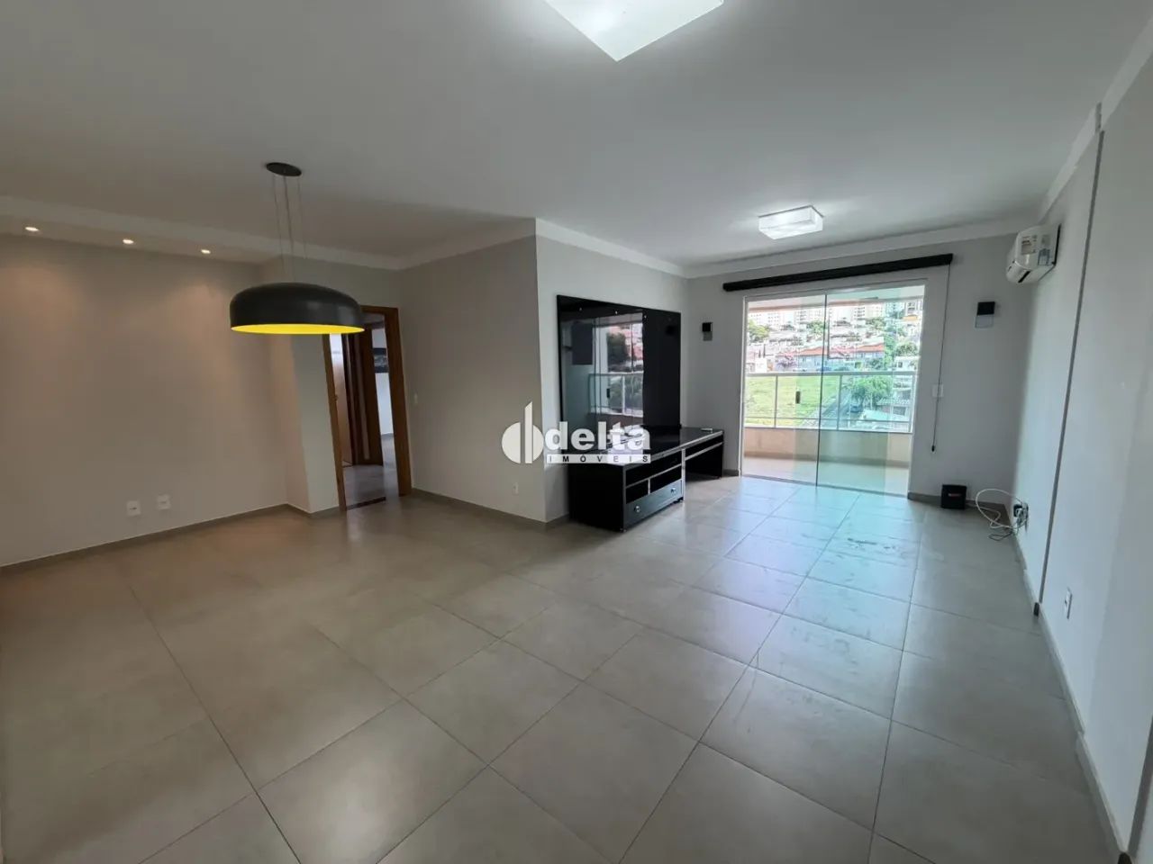 Apartamento com 3 quartos, sendo 1 suíte, para locação no bairro Lídice em Uberlândia-MG 1