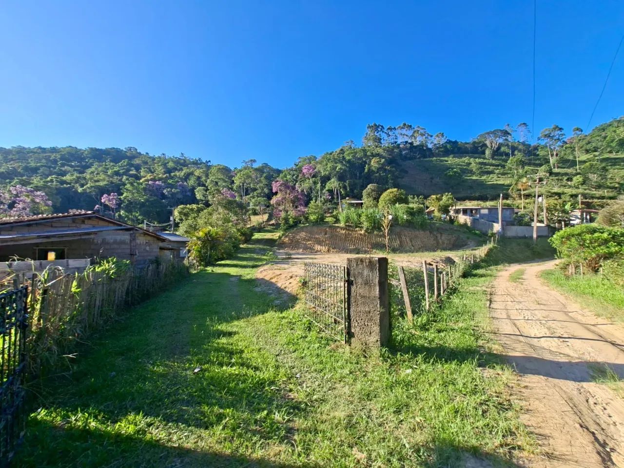 VENDE-SE CHÁCARA EM NATIVIDADE DA SERRA/SP