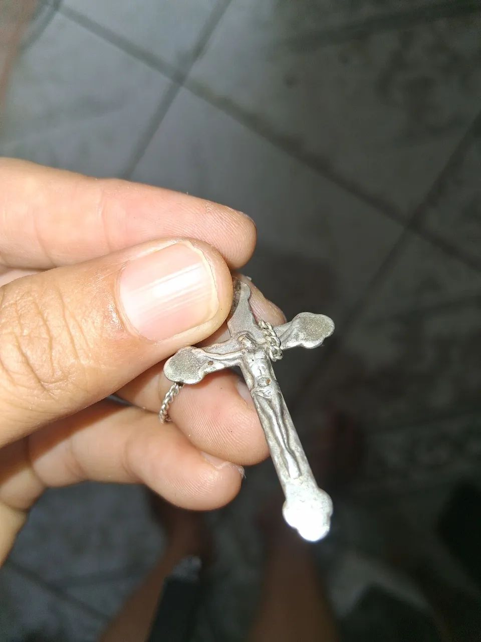 CORRENTE PINGENTE CRUZ CRISTO PRATEADA - Foto 3