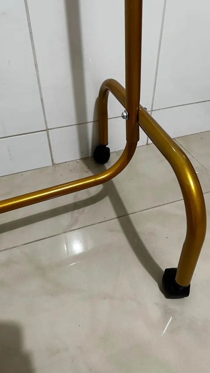 Arara de roupa  - Foto 3