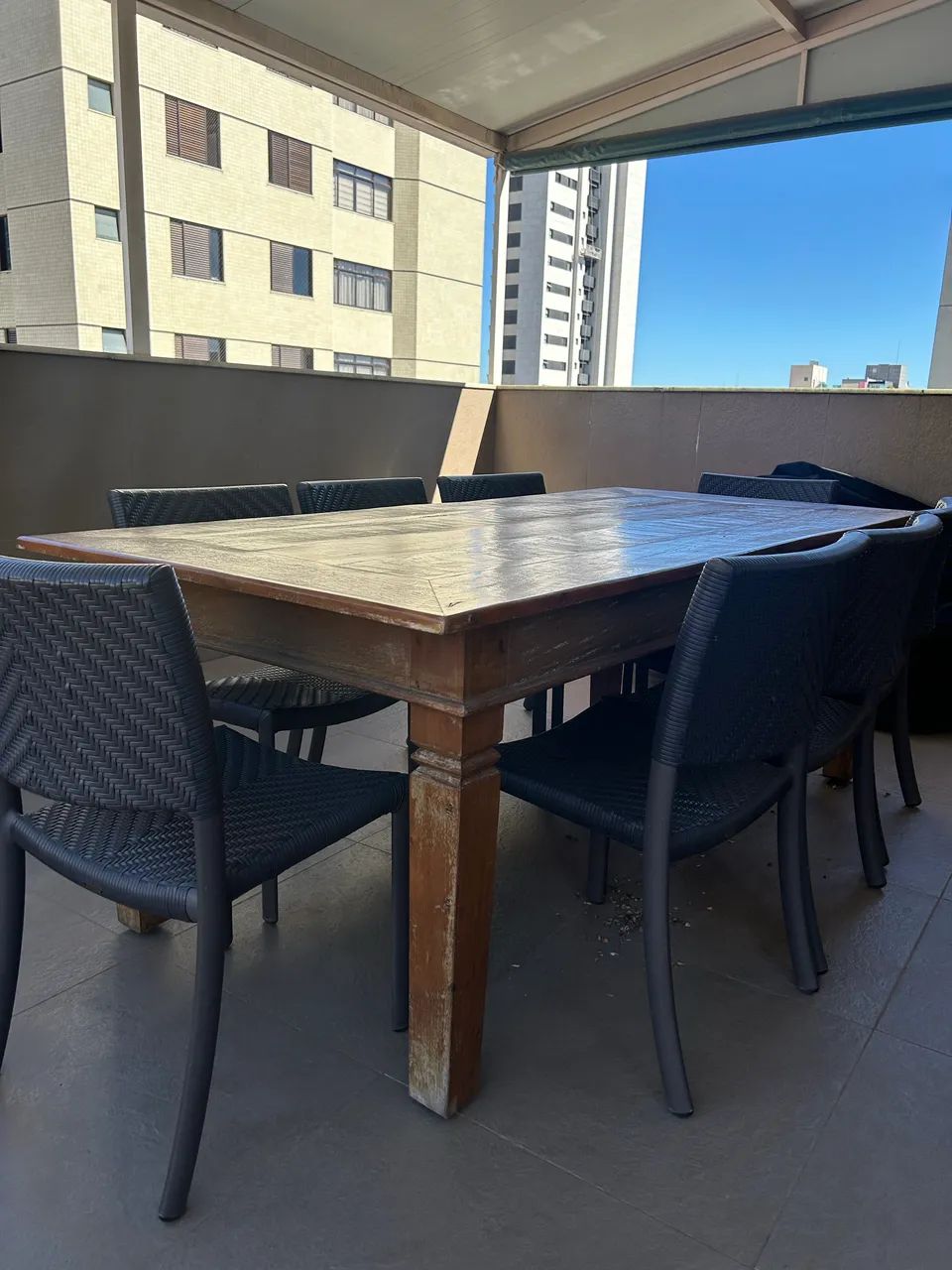 Mesa de madeira de excelente qualidade  - Foto 2