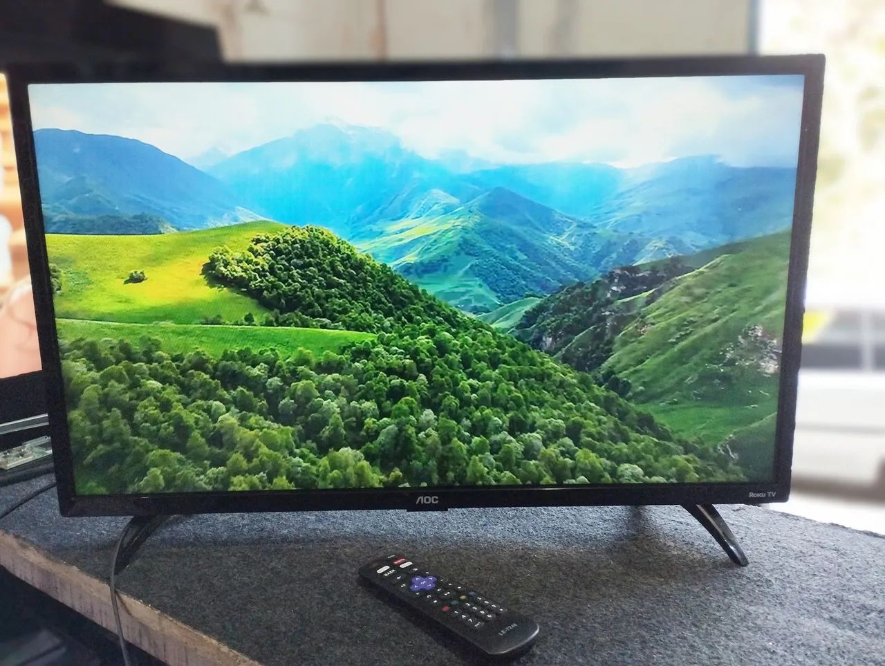 Tv Smart 32" AOC Roku ( com garantia )