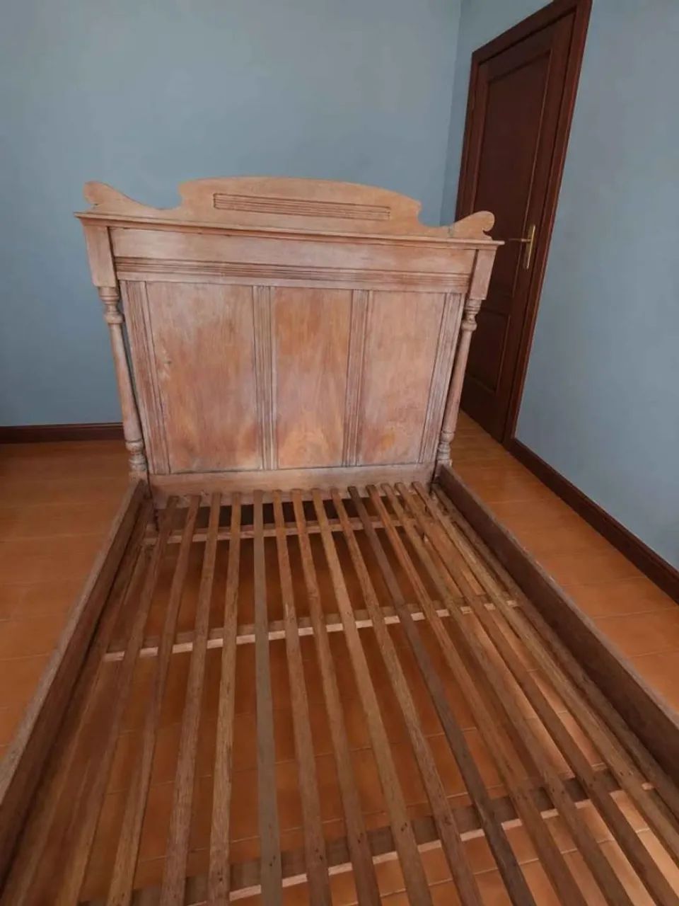 Cama de Casal de madeira (antiguidade) - Foto 2