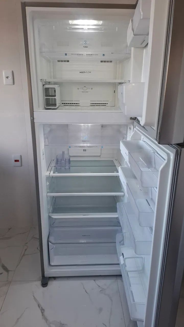Geladeira Eletrolux df56s - Foto 2
