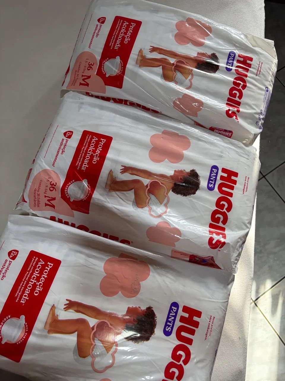 3 pacotes de fraldas Huggies M 36  - Foto 2