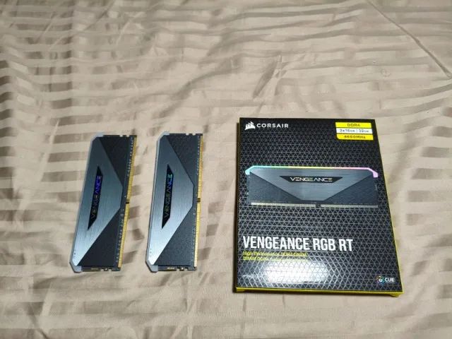 32GB 2x16GB 4600MHz CL18 DDR4 Corsair Vengeance RGB RS  - Foto 5