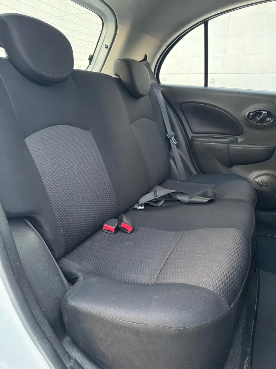 Nissan March S 1.0 16V Flex Fuel 5p, foto 10 de 16