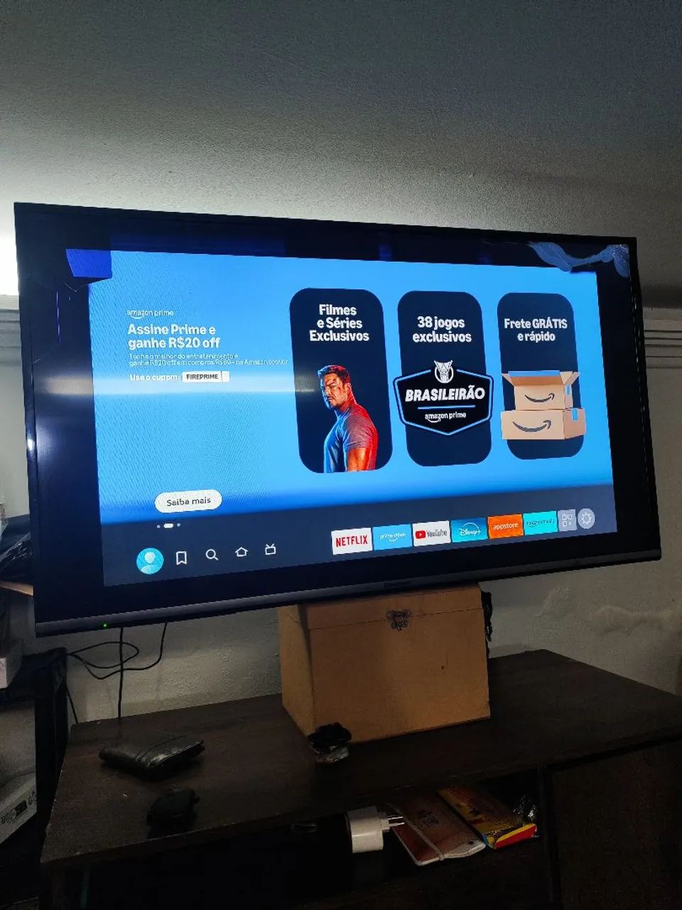 Televisão panasonic 40 pol LCD LED lateral tela quebrada mas dá para usar