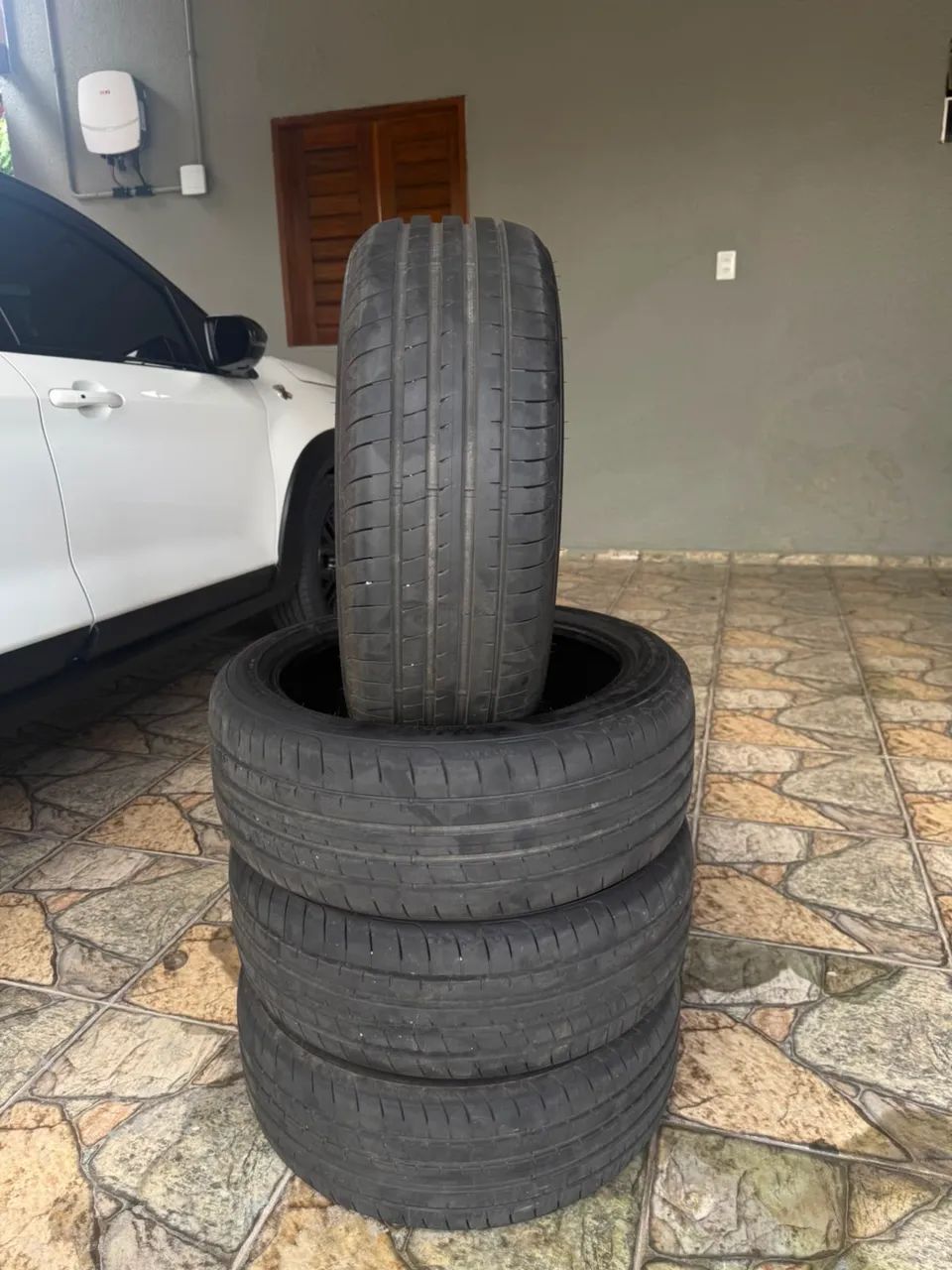 PNEU 215/45 R18 GOODYEAR EAGLE F1 - Foto 2