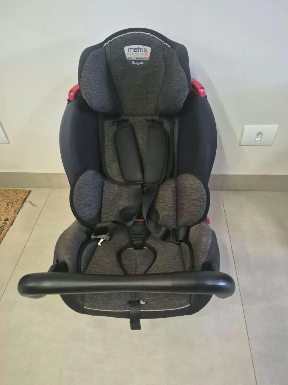 Cadeira para auto Burigotto Matrix Evolution k de 0 a 25 kg.