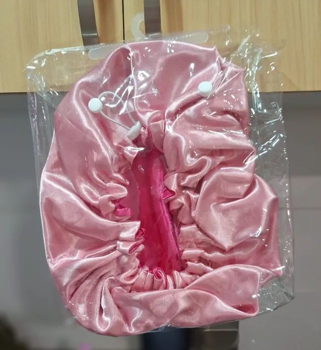 Touca de cetim dupla face rosa com rosa choque ajustável - Foto 3