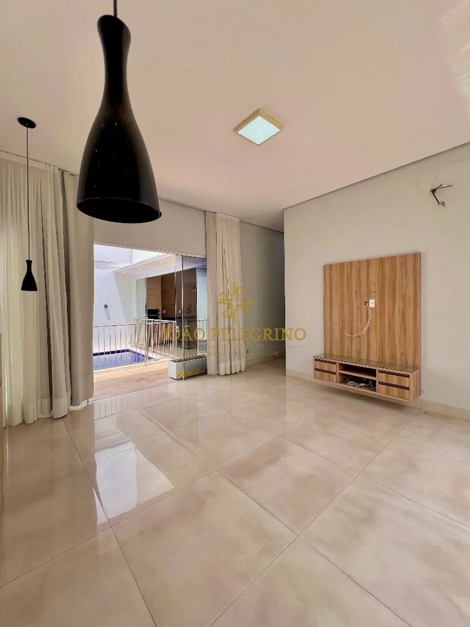 Casa 4/4 (2 suítes), energia solar, área de lazer e planejados - Foto 3