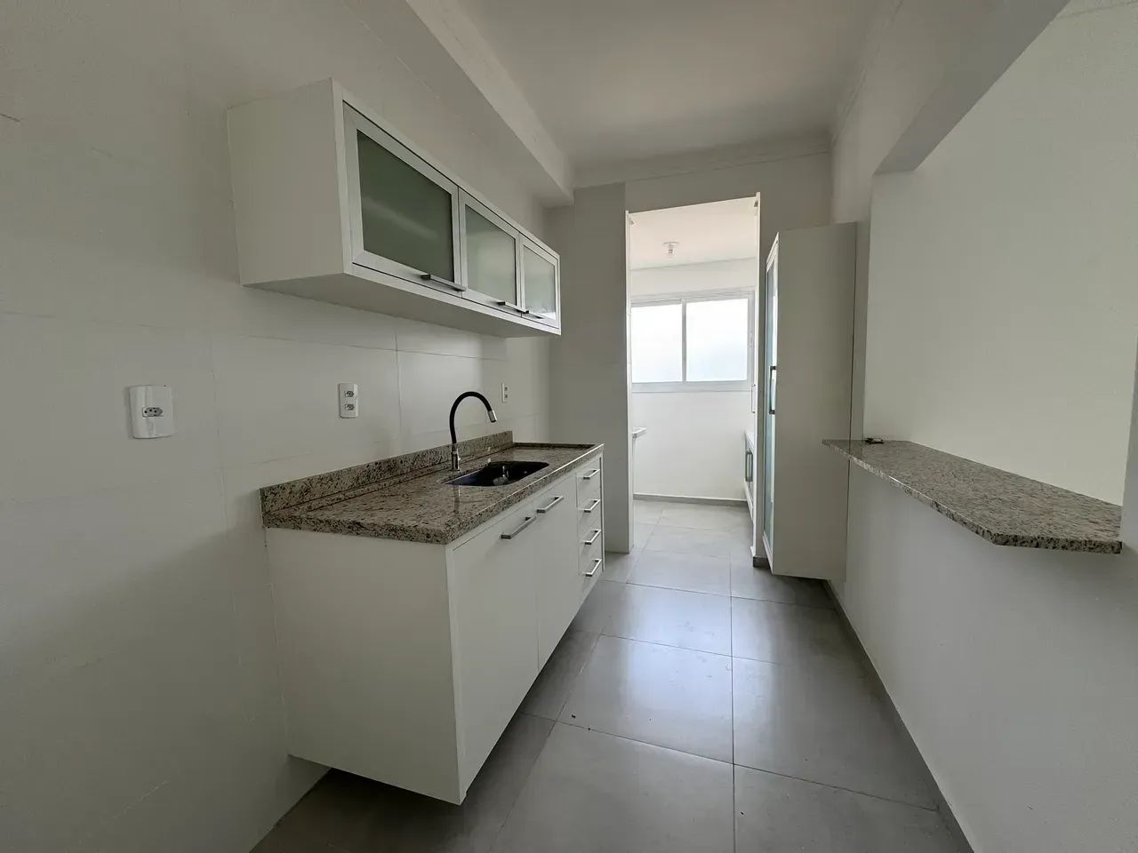 Apartamento para locação 2 quartos - Edifício Lyon / Taubaté-SP - Foto 2